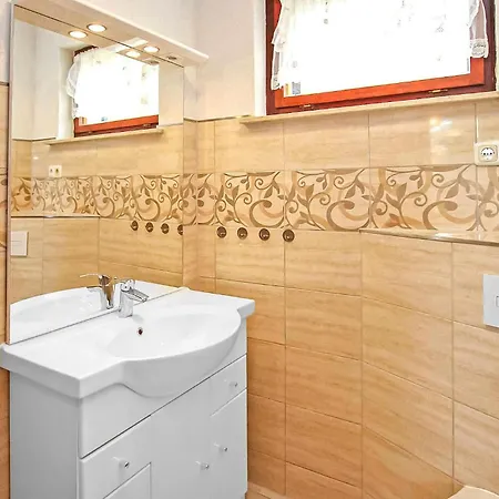 Doppelhaushaelfte Waren Mueritz * Warenshof