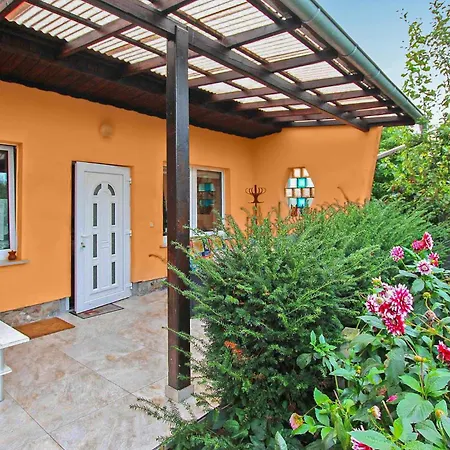 Doppelhaushaelfte Waren Mueritz Ferienhaus Warenshof